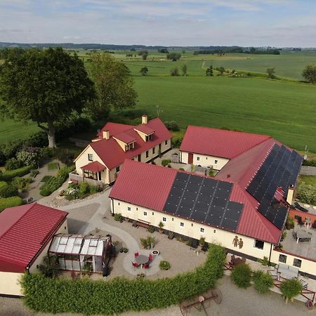 Hylteberga Gard Bed & Breakfast Skurup Buitenkant foto