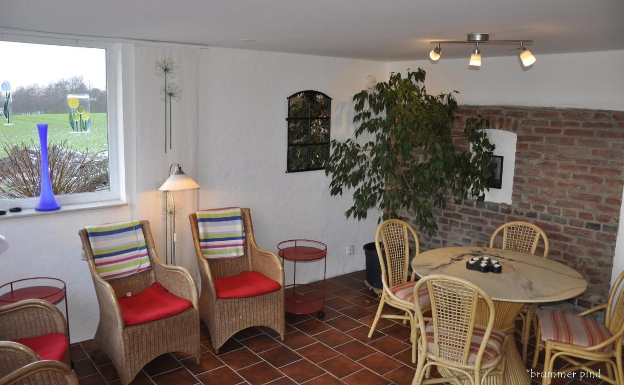 Hylteberga Gard Bed & Breakfast Skurup Buitenkant foto